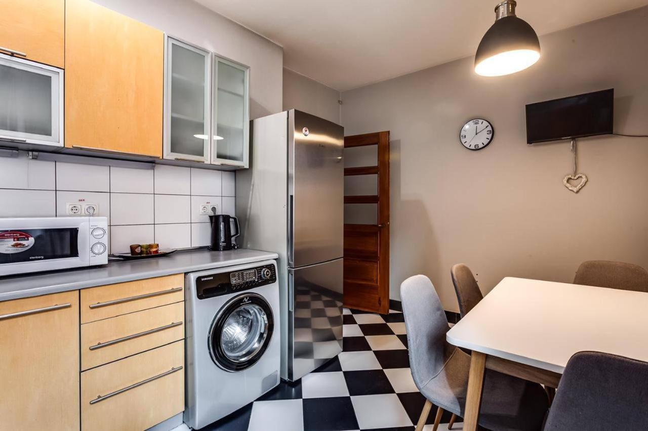 Apartamenty On Knyazya Romana Lviv Exterior foto