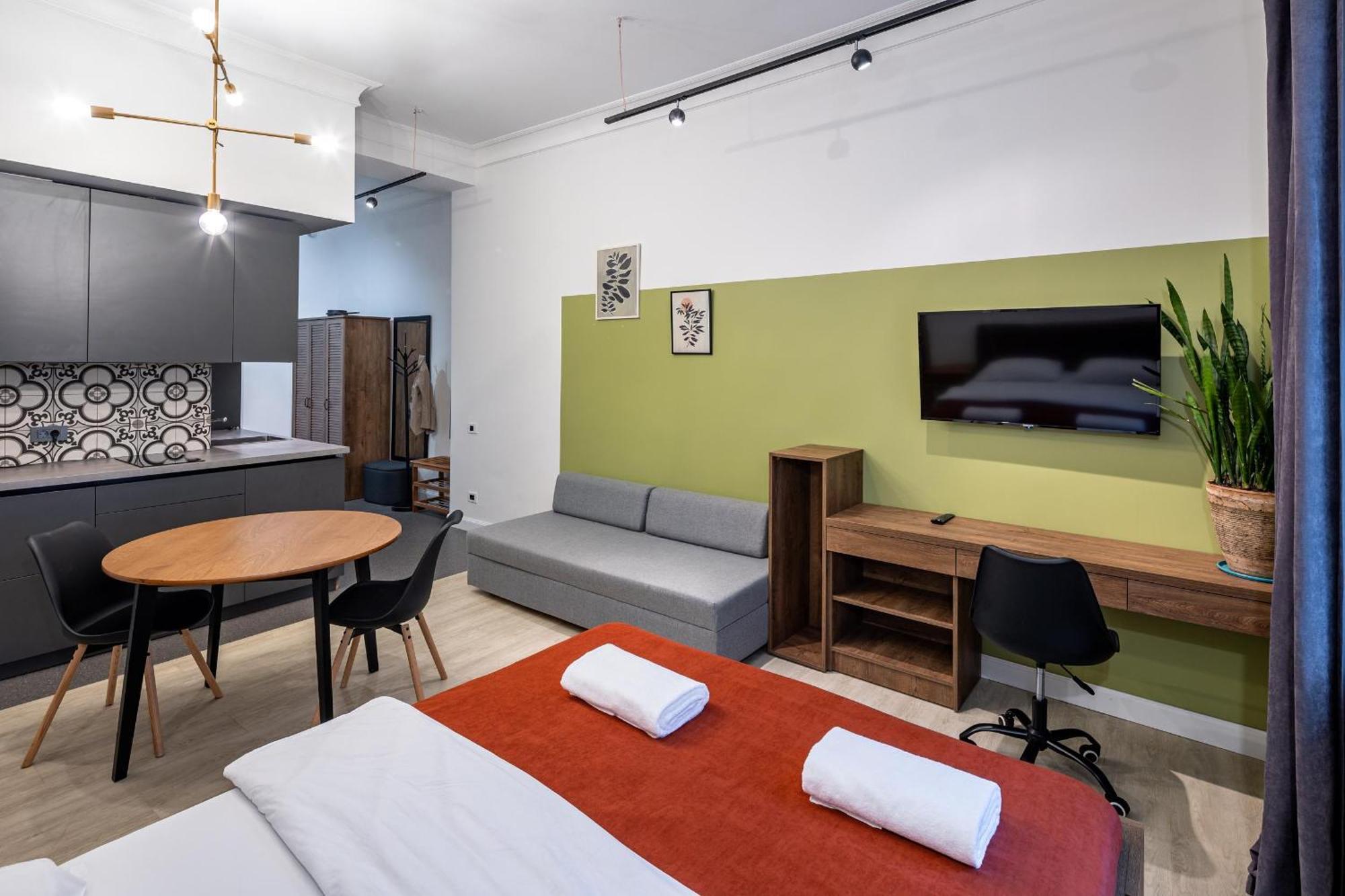 Apartamenty On Knyazya Romana Lviv Exterior foto